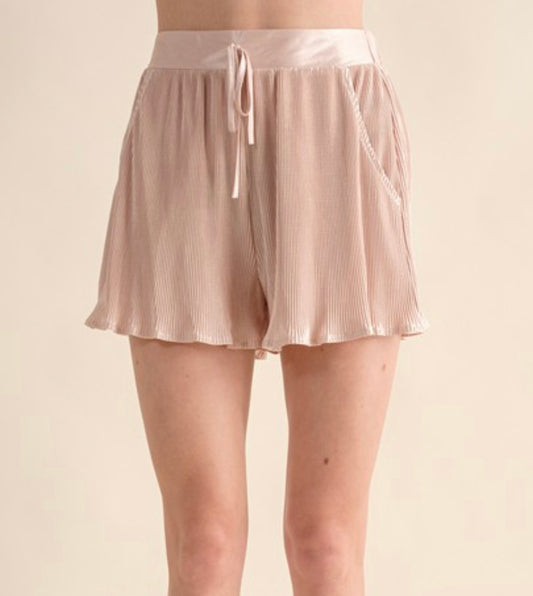 Pleated shorts